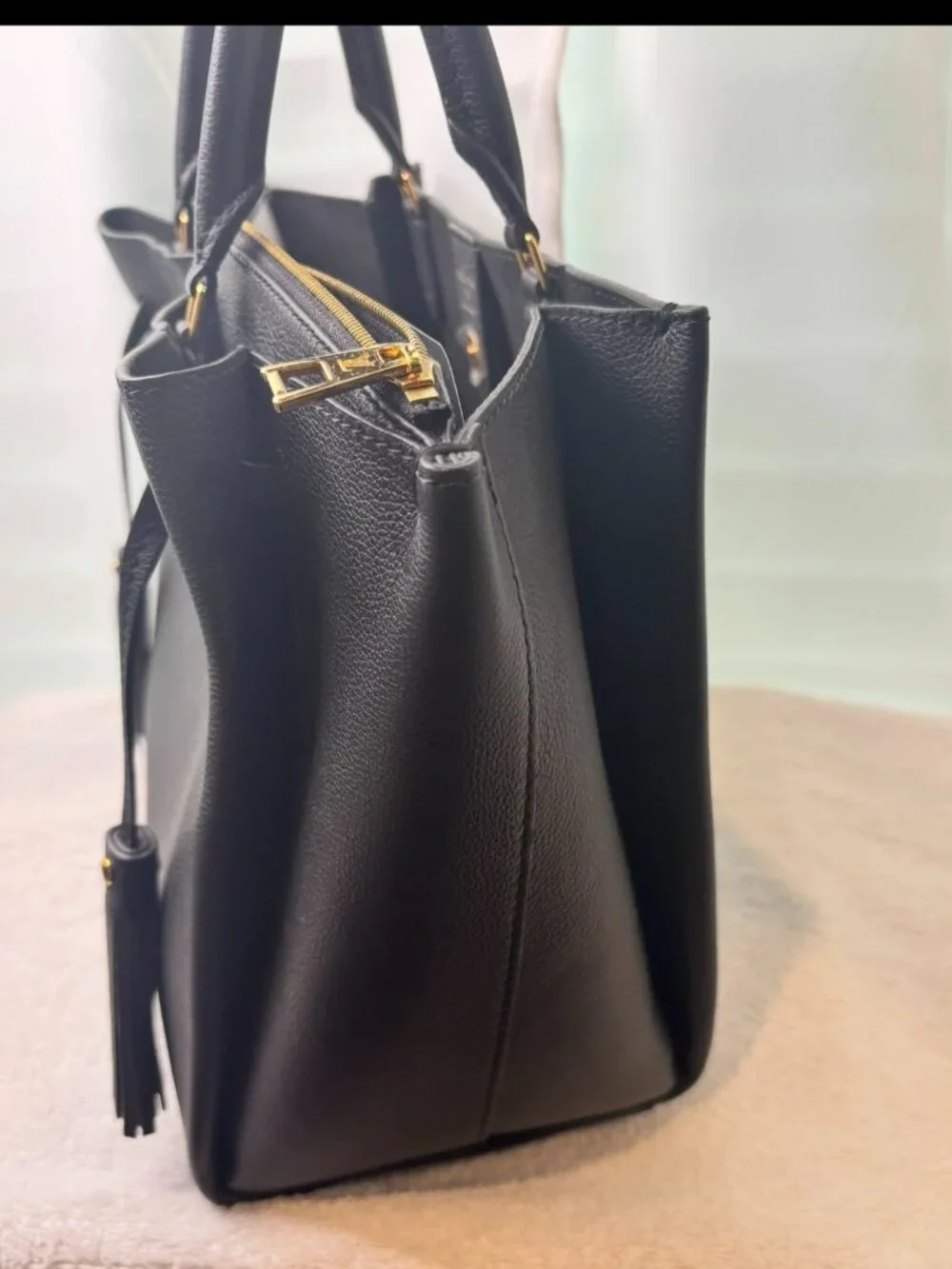 Louis Vuitton Lockmeto Black Leather Tote 🖤